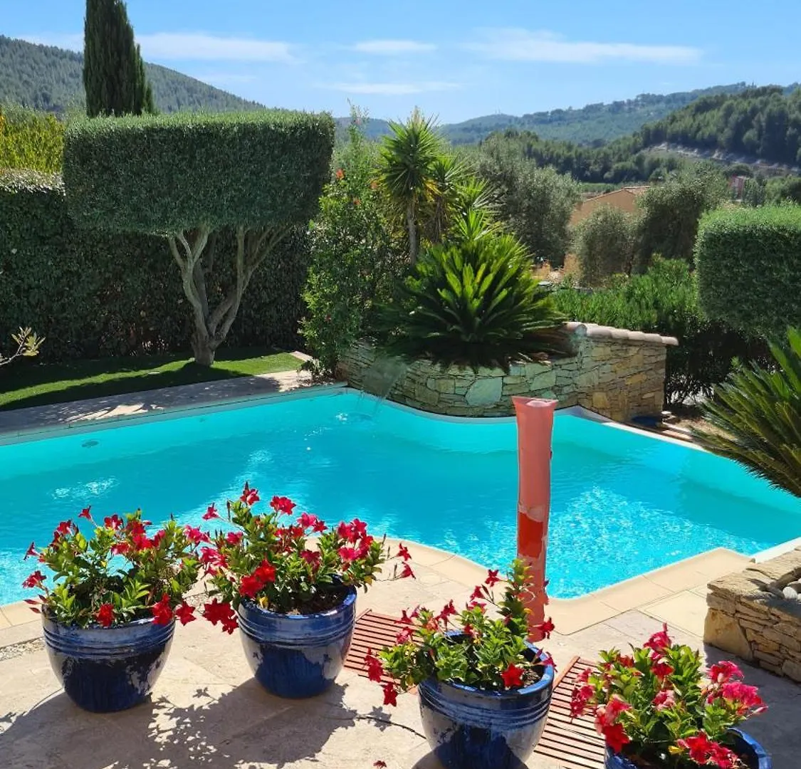 Bed and Breakfast La Cigale Sous L'Olivier Ле-Кастелле Отель типа 