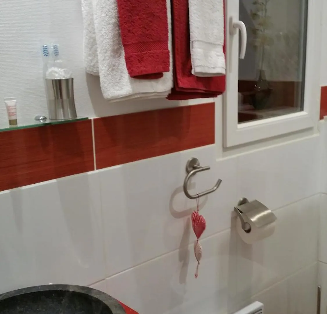 Bed and Breakfast La Cigale Sous L'Olivier Ле-Кастелле